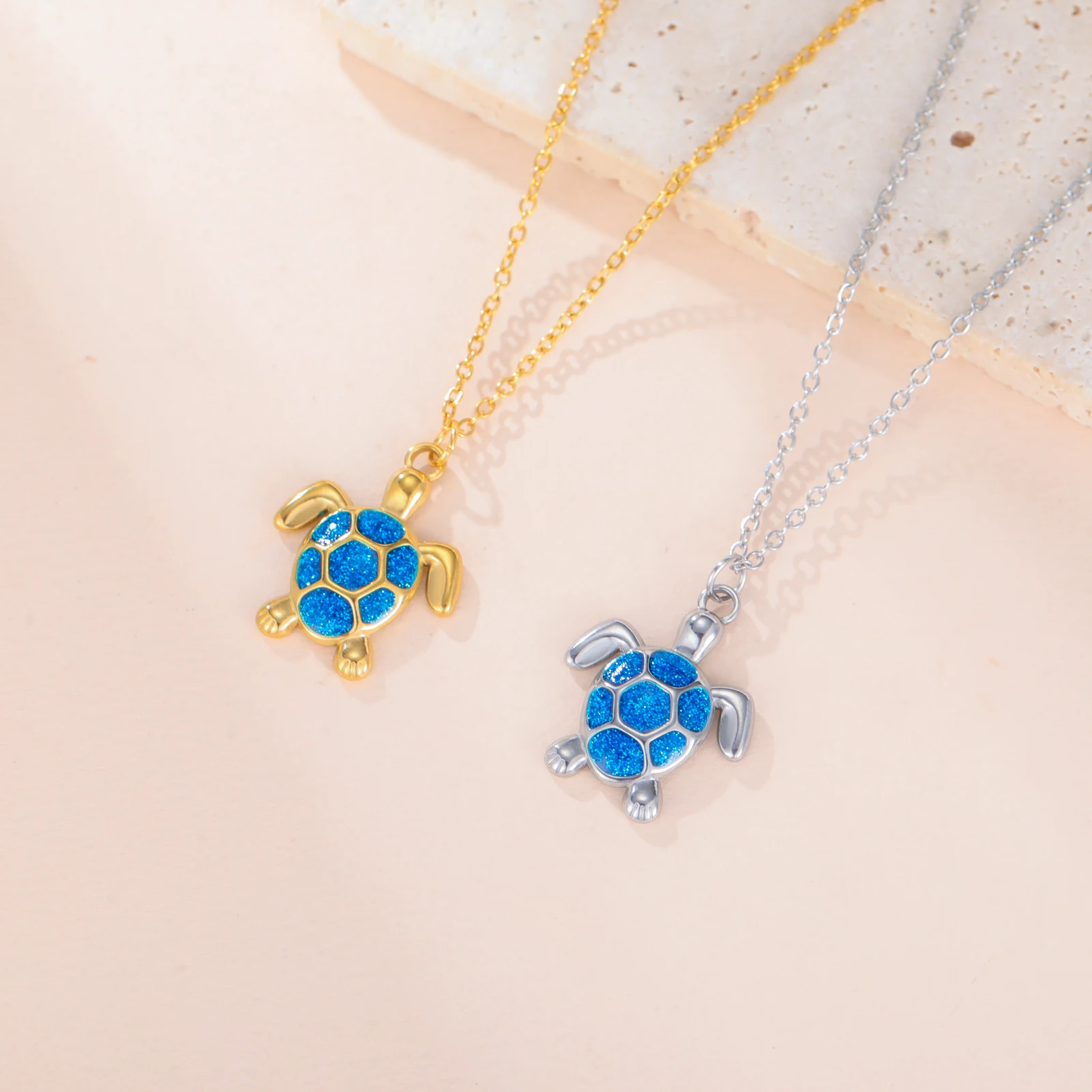Collier tortue bleue en acier inoxydable – Image 4