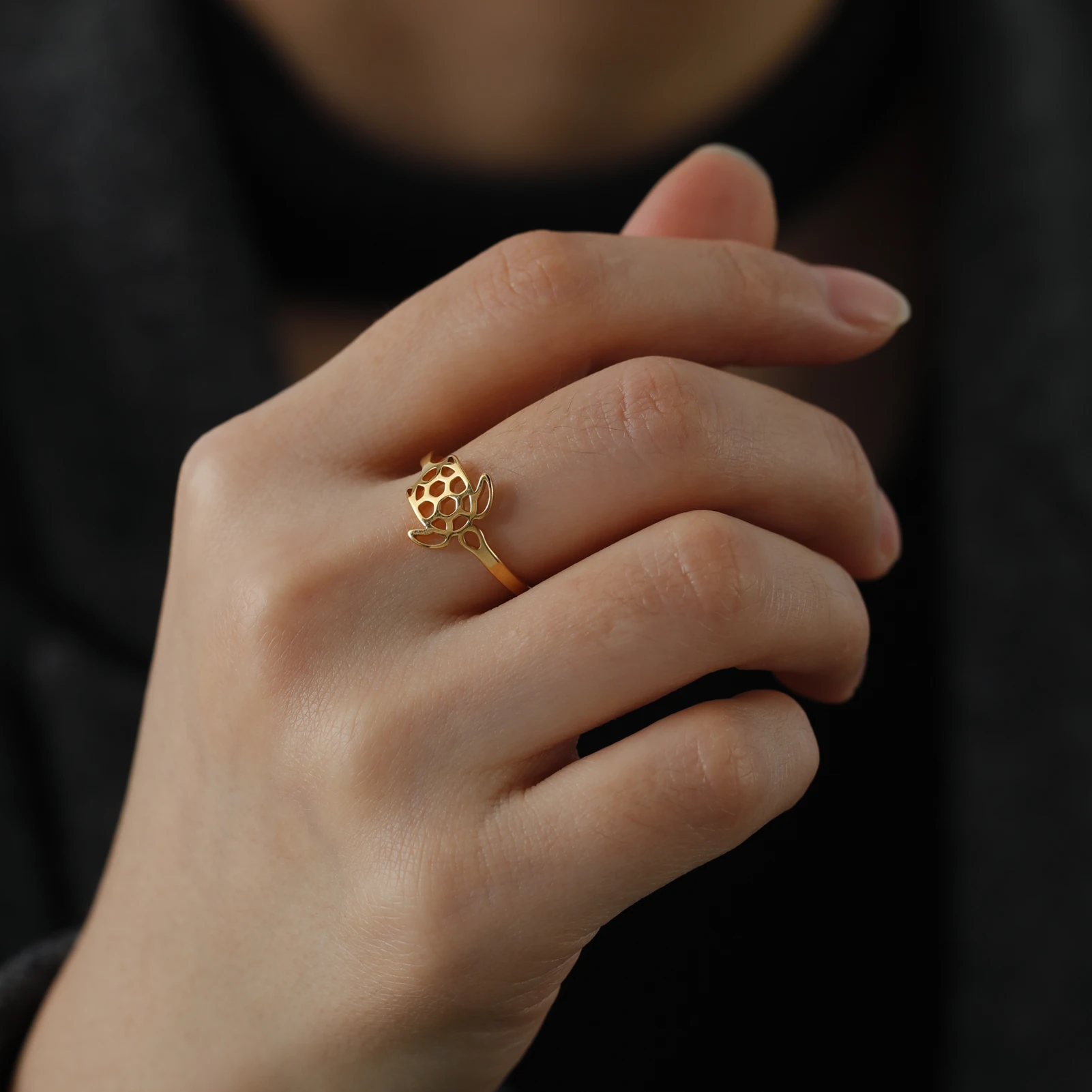 Bague tortue ajourée en acier inoxydable – Image 4