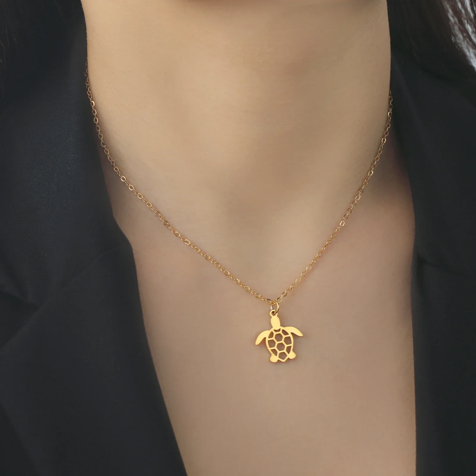 Collier tortue en acier avec chaîne réglable – Image 3