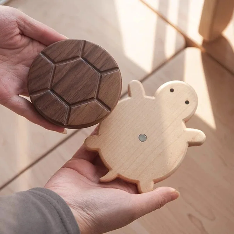 Dessous de tasse tortue en bois — vue de détail 4
