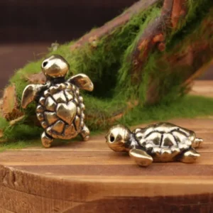 Mini tortue en laiton — vue principale
